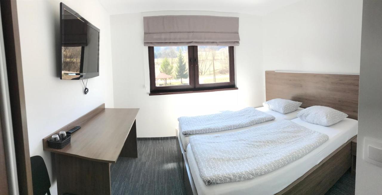 Restauracja Ibiza Lejlighedshotel Ludwikowice Kłodzkie Eksteriør billede