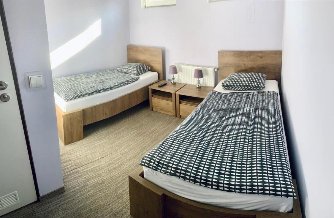 Restauracja Ibiza Lejlighedshotel Ludwikowice Kłodzkie Eksteriør billede