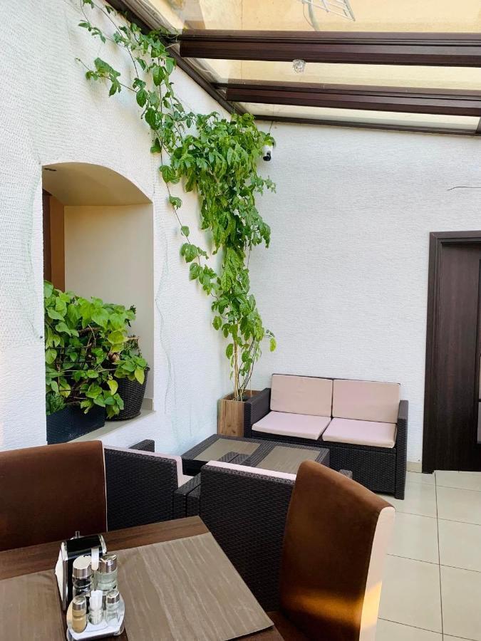 Restauracja Ibiza Lejlighedshotel Ludwikowice Kłodzkie Eksteriør billede